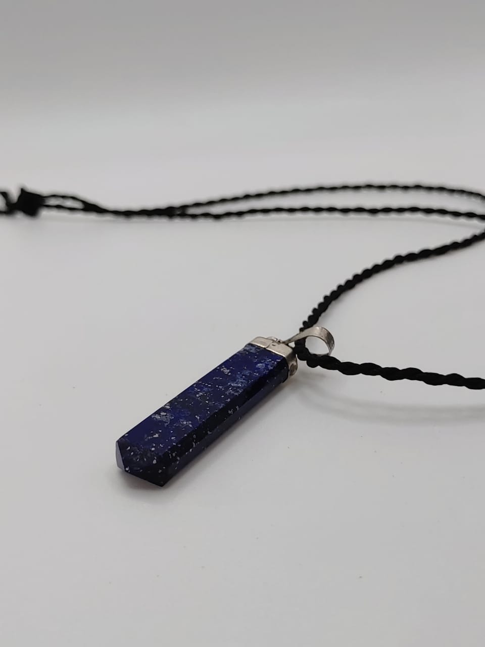 Deep-Blue Stone Point Pendant